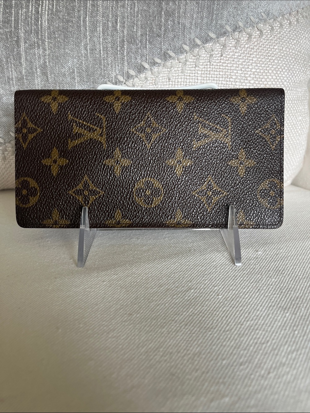 LOUIS VUITTON MONOGRAM CHECKBOOK COVER